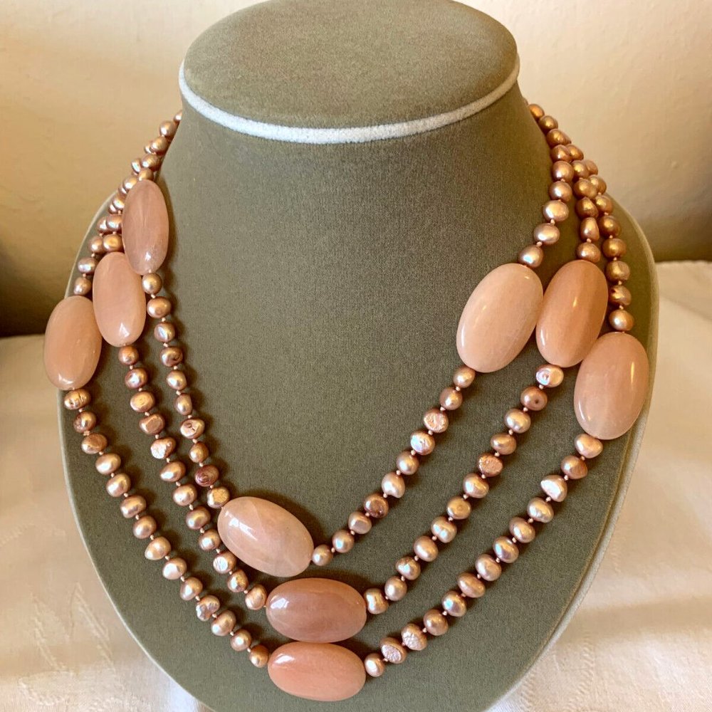 3 Graduated Fresh Water Pearls and Rose Quartz Cabochons Necklaces